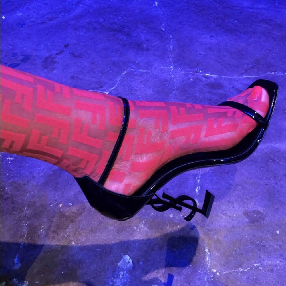 Meet your Posher, Mj